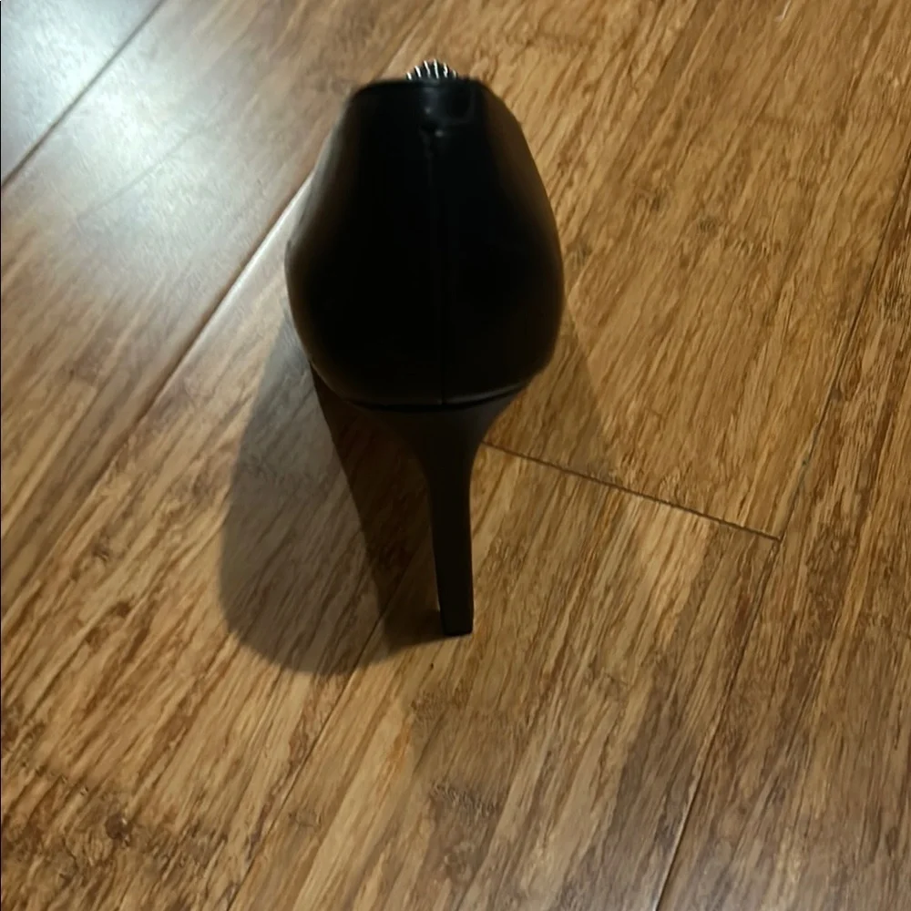 Nine West Black Heels Pointed Toe Classic Women’s Classic Pumps Size 8